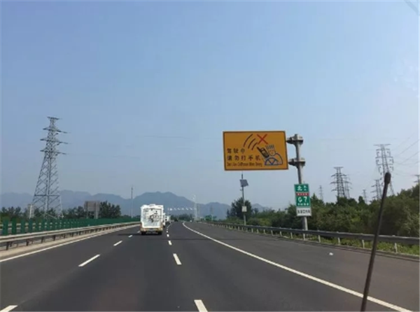 【门徒娱乐房车纪杏卓7月至新疆 没有功夫约束的观光 - D1